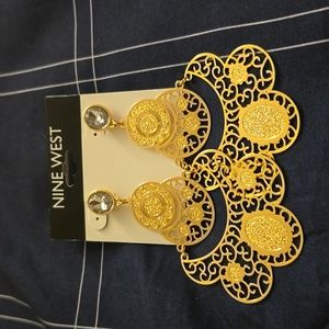 Gold earrings